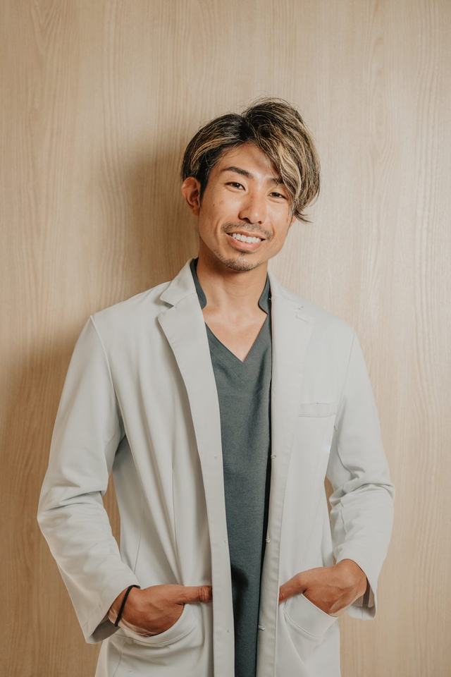 院長 松村佑介